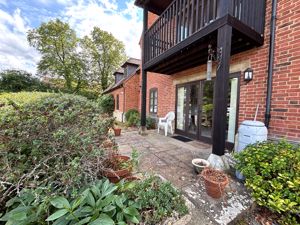 Patio (1)- click for photo gallery